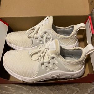 Used Nike sneakers / shoes